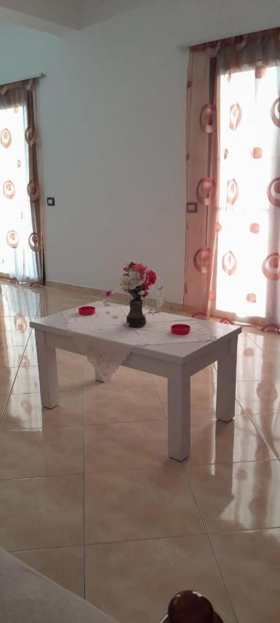 Casa Intera La Paghi Come Una Camera The Home With The Price Of A Room Durres Exterior photo