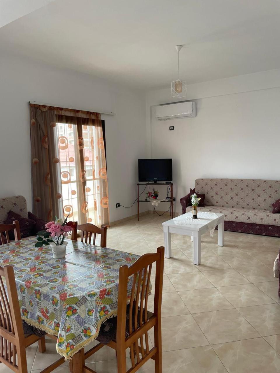 Casa Intera La Paghi Come Una Camera The Home With The Price Of A Room Durres Exterior photo